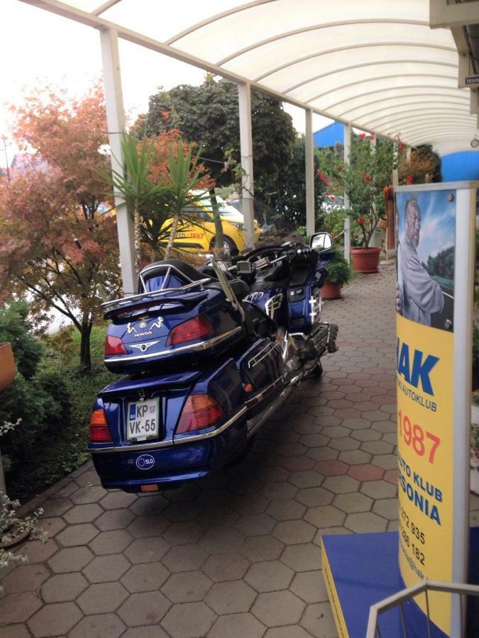 Готель Moto Klub Brod Екстер'єр фото